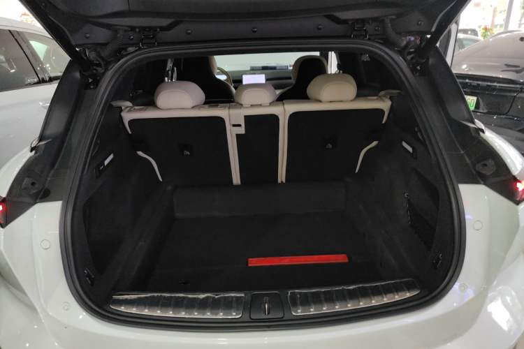 Used Nio ES6 2024 75 kWh Trunk