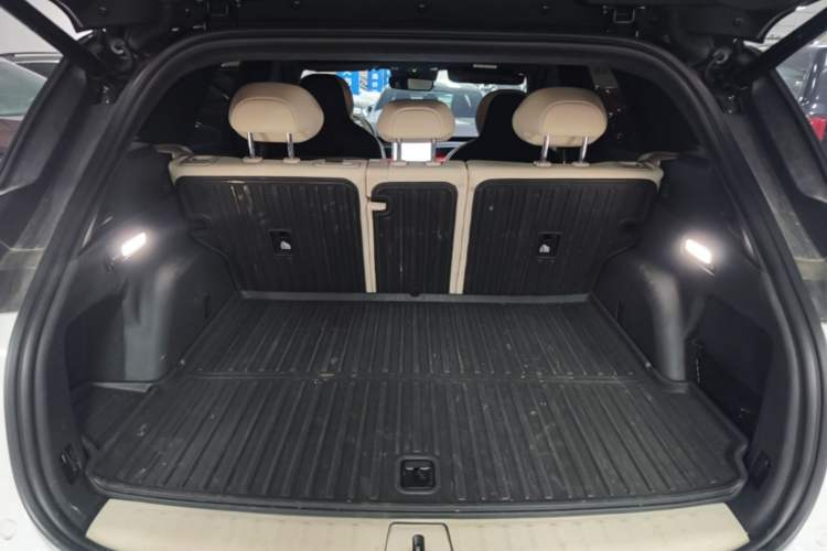 Used Nio ES6 2024 75 kWh Trunk