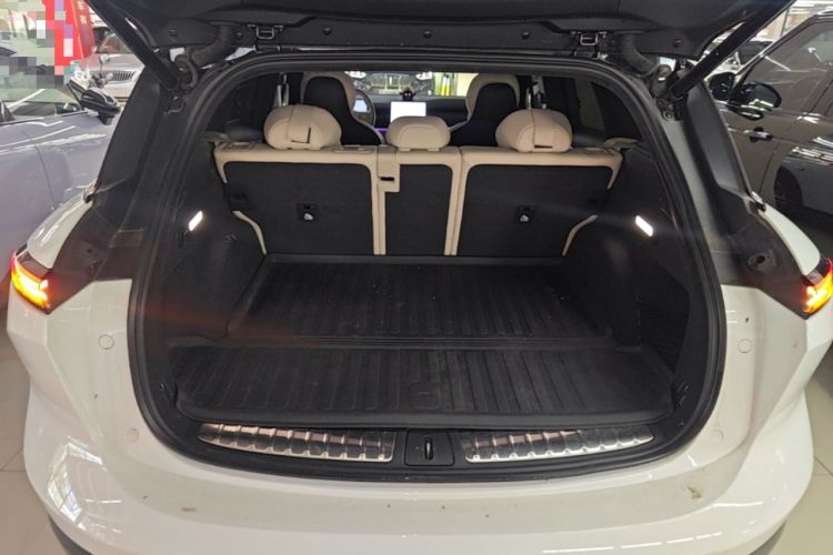 Used Nio ES6 2024 75 kWh Trunk