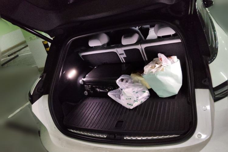 Used Nio ES6 2024 75 kWh Trunk