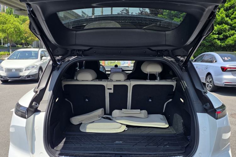 Used Nio ES6 2024 75 kWh Trunk