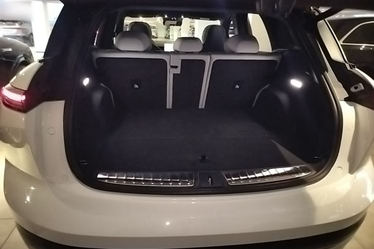 Used Nio ES6 2024 75 kWh Trunk