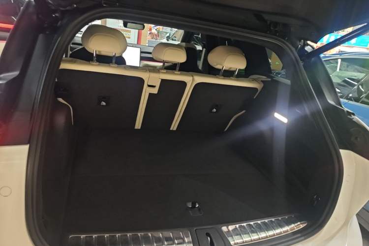 Used Nio ES6 2024 75 kWh Trunk