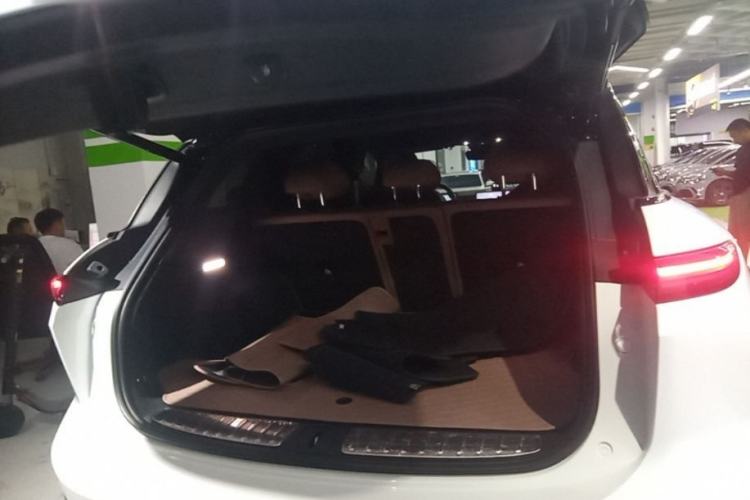 Used Nio ES6 2024 75 kWh Trunk