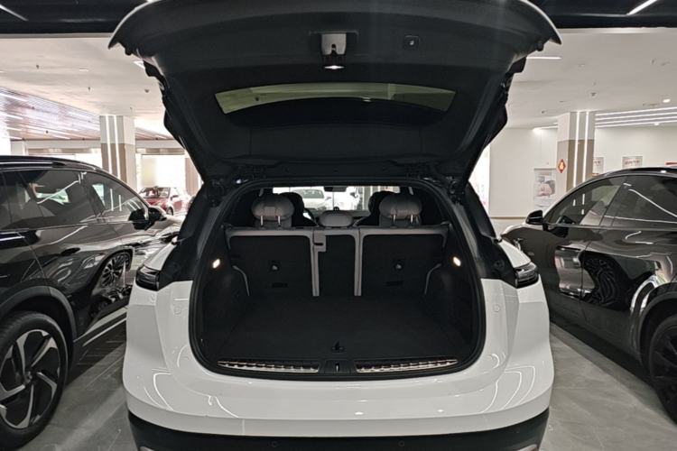 Used Nio ES6 2024 75 kWh Trunk