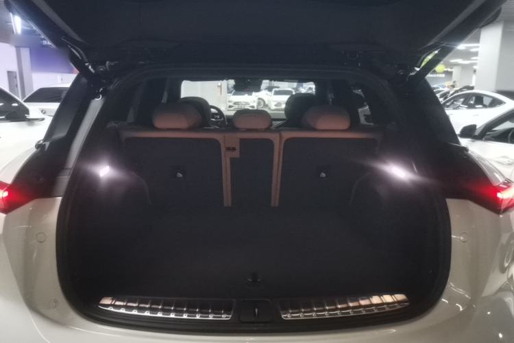 Used Nio ES6 2024 75 kWh Trunk
