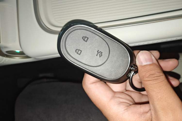 Used Nio ES6 2024 75 kWh Vehicle Key