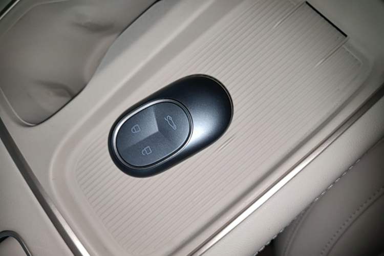 Used Nio ES6 2024 100kWh Vehicle Key