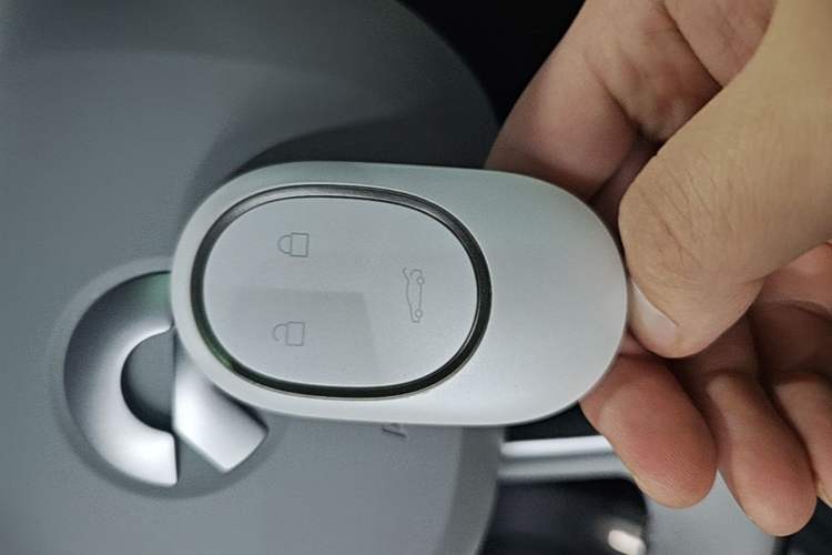 Used Nio ES6 2024 75 kWh Vehicle Key