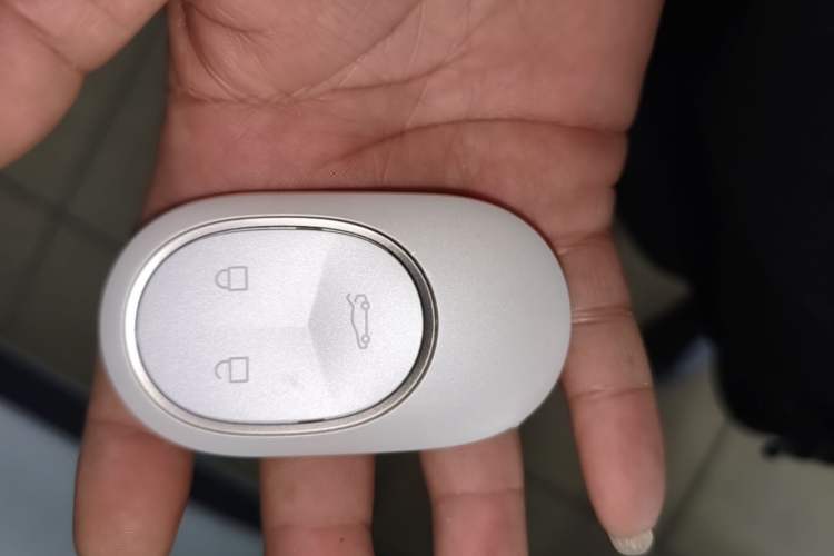 Used Nio ES6 2024 75 kWh Vehicle Key