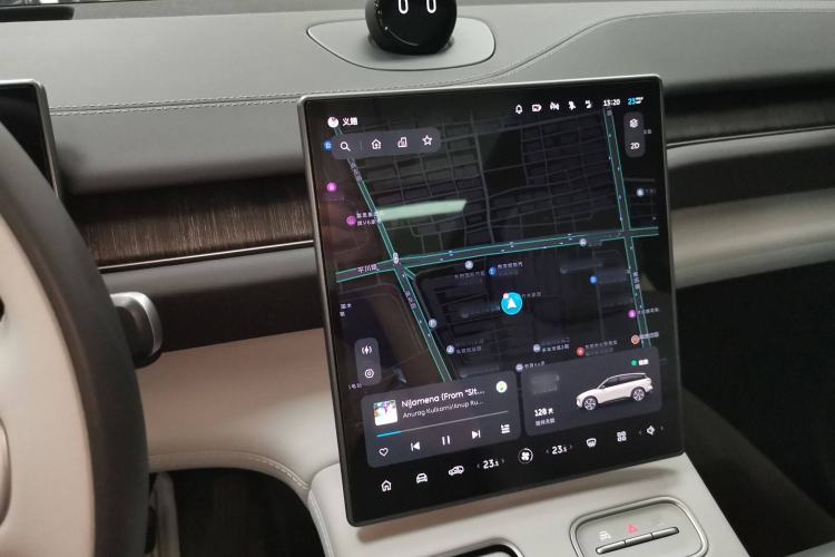 Used Nio ES6 2024 75 kWh Audio And AC Panel