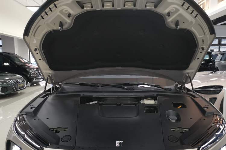 Used Nio ES6 2024 75 kWh Engine Bay