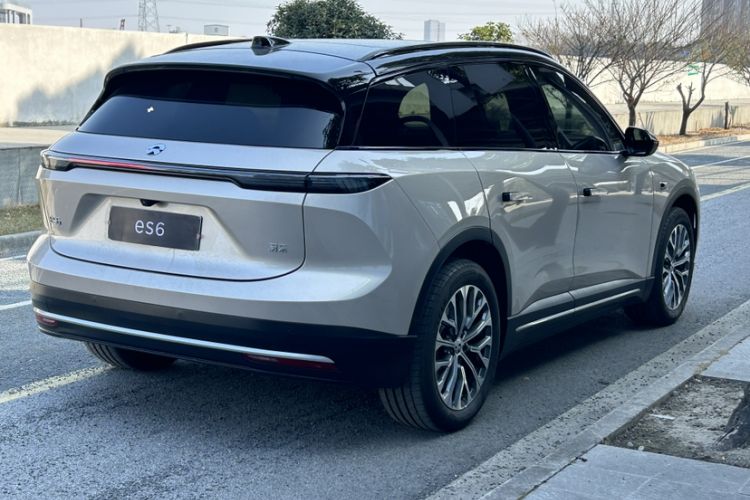 Used Nio ES6 2024 75 kWh Exterior 12