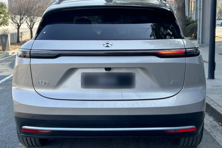 Used Nio ES6 2024 75 kWh Exterior 15