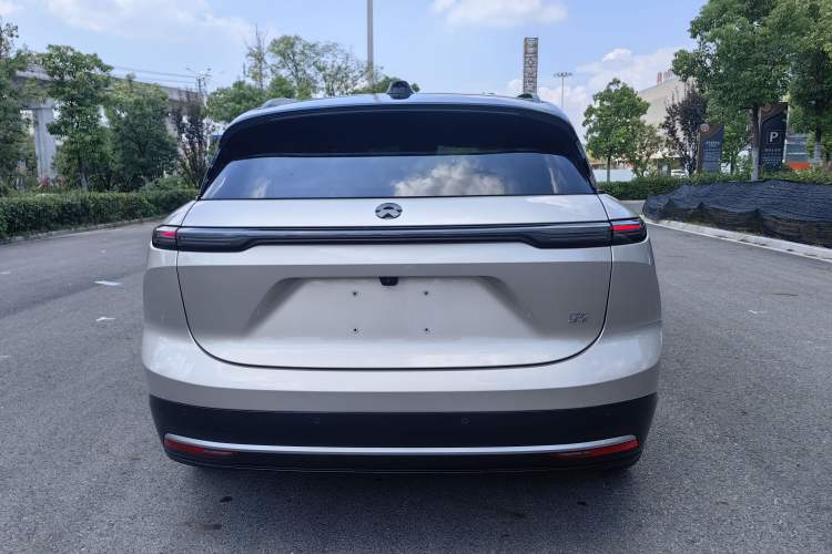 Used Nio ES6 2024 75 kWh Exterior 8