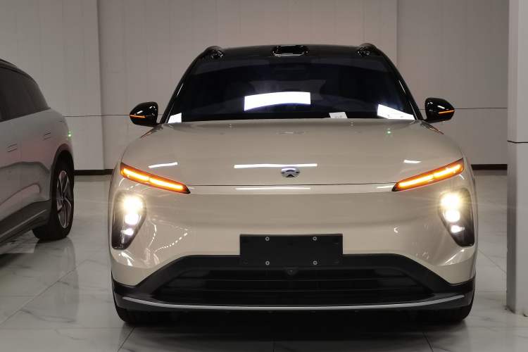 Used Nio ES6 2024 75 kWh Front