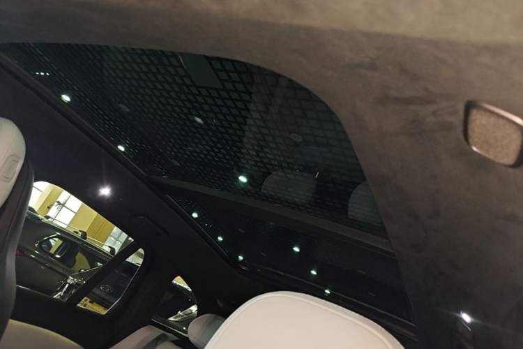 Used Nio ES6 2024 75 kWh Headliner