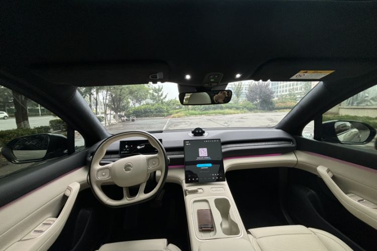 Used Nio ES6 2024 75 kWh Interior 1
