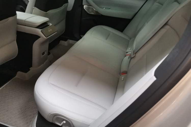 Used Nio ES6 2024 75 kWh Interior 4