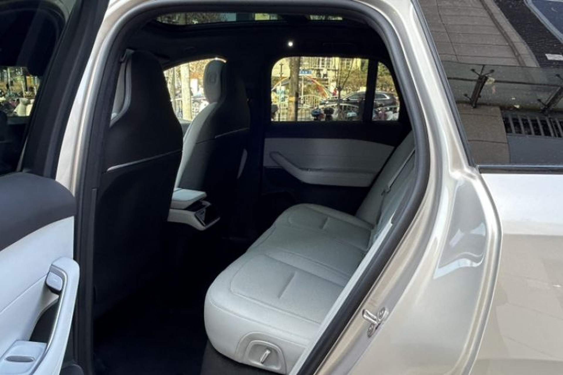 Used Nio ES6 2024 75 kWh Interior 5