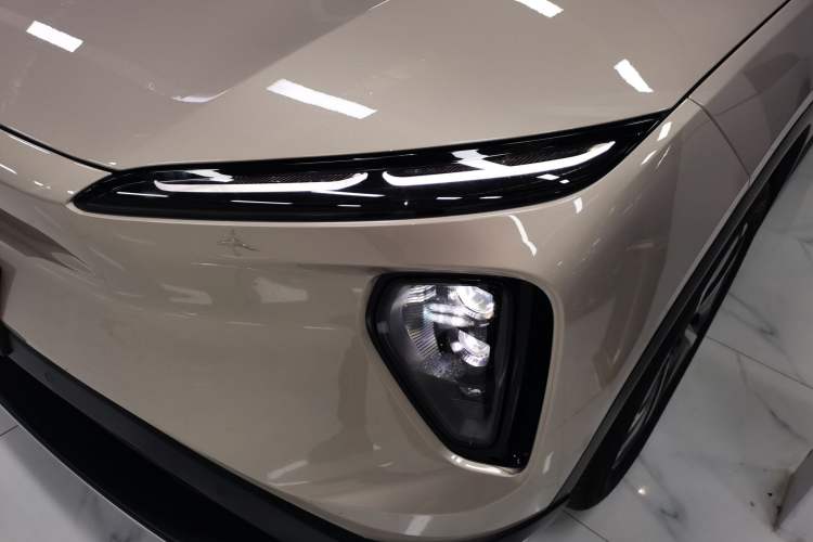 Used Nio ES6 2024 75 kWh Left Front Headlight