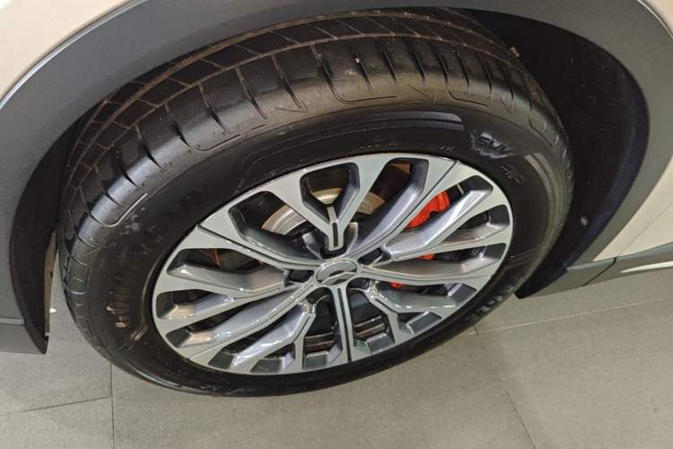 Used Nio ES6 2024 75 kWh Left Front Wheel Hub