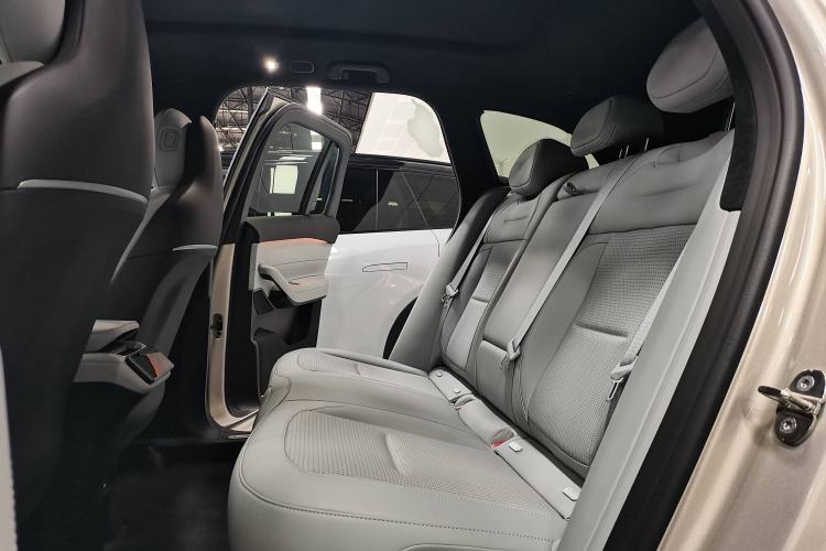 Used Nio ES6 2024 75 kWh Left Rear Seat
