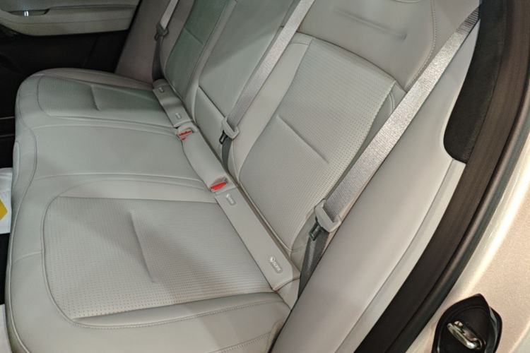 Used Nio ES6 2024 75 kWh Left Rear Seat