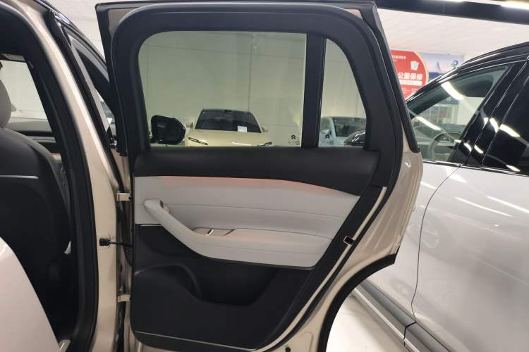 Used Nio ES6 2024 75 kWh Right Rear Door Interior