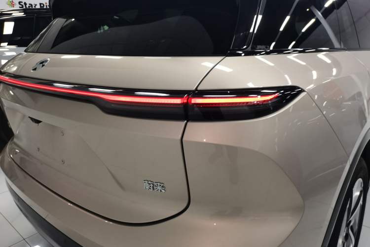 Used Nio ES6 2024 75 kWh Right Rear Taillight