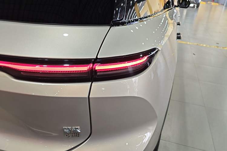 Used Nio ES6 2024 75 kWh Right Rear Taillight