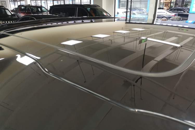 Used Nio ES6 2024 75 kWh Roof