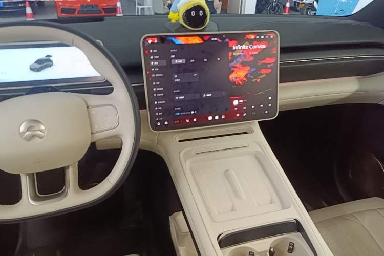 Used Nio ES6 2025 75 kWh Audio And AC Panel