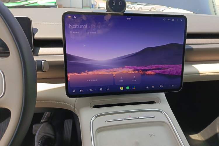 Used Nio ES6 2025 75 kWh Audio And AC Panel