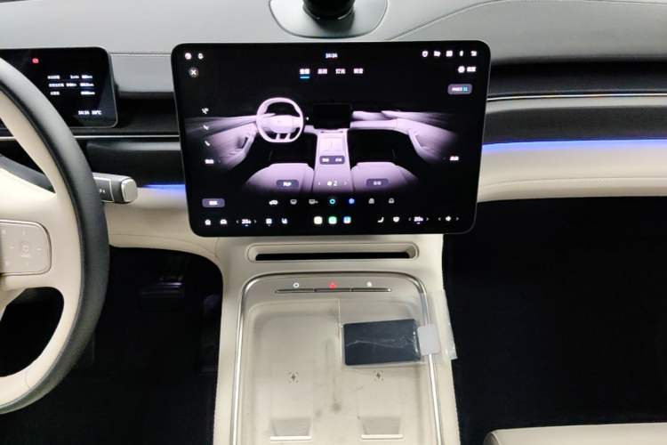 Used Nio ES6 2025 75 kWh Audio And AC Panel