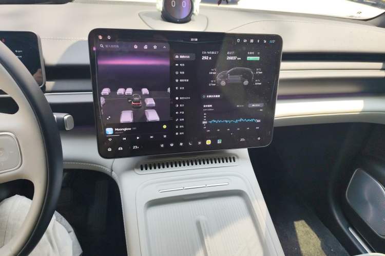 Used Nio ES6 2025 75 kWh Audio And AC Panel