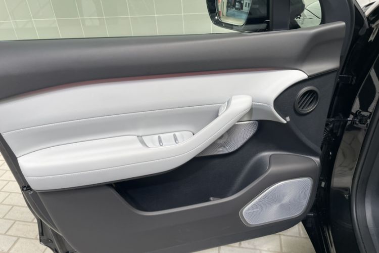 Used Nio ES6 2025 75 kWh Audio And AC Panel