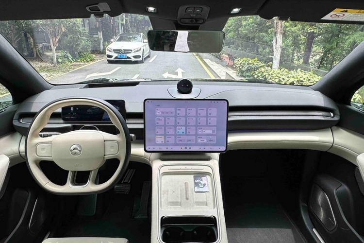 Used Nio ES6 2025 75 kWh Audio And AC Panel