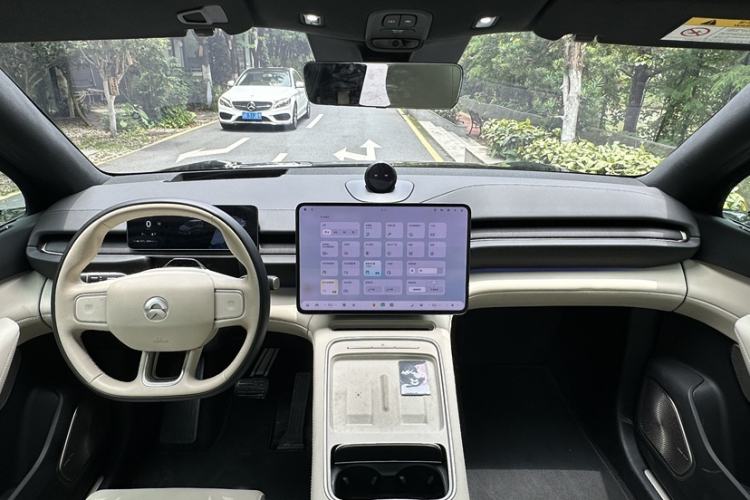 Used Nio ES6 2025 75 kWh Audio And AC Panel