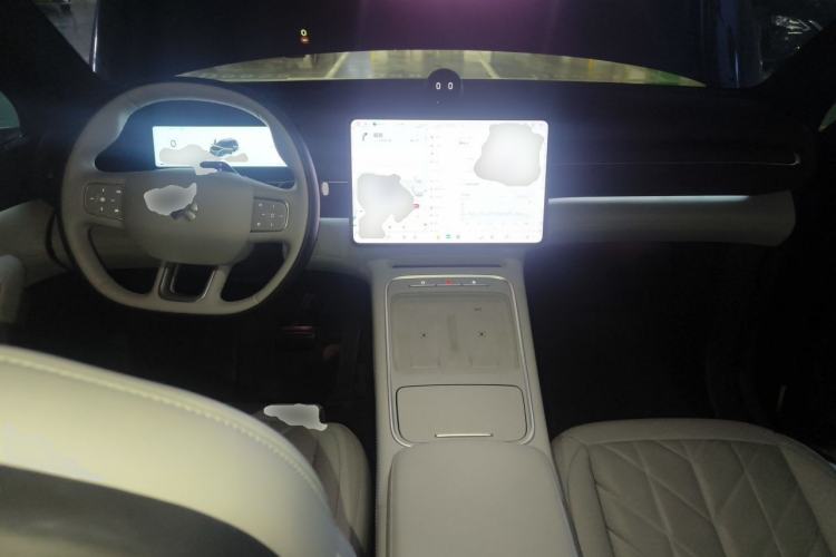 Used Nio ES6 2025 75 kWh Center Console