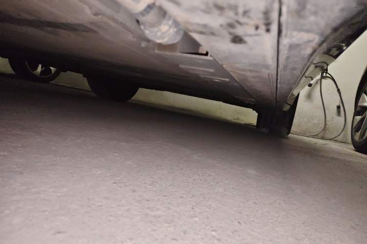 Used Nio ES6 2025 75 kWh Chassis Front Left