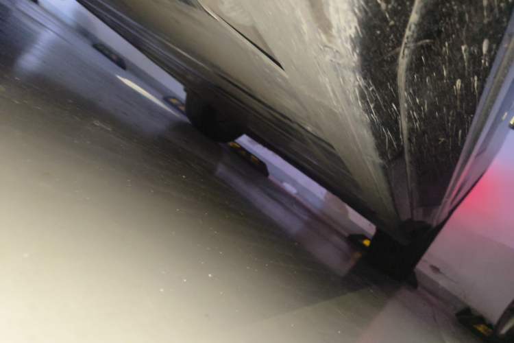 Used Nio ES6 2025 75 kWh Chassis Front Left