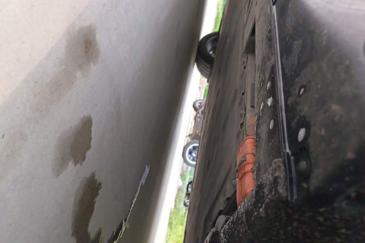 Used Nio ES6 2025 75 kWh Chassis Front Right