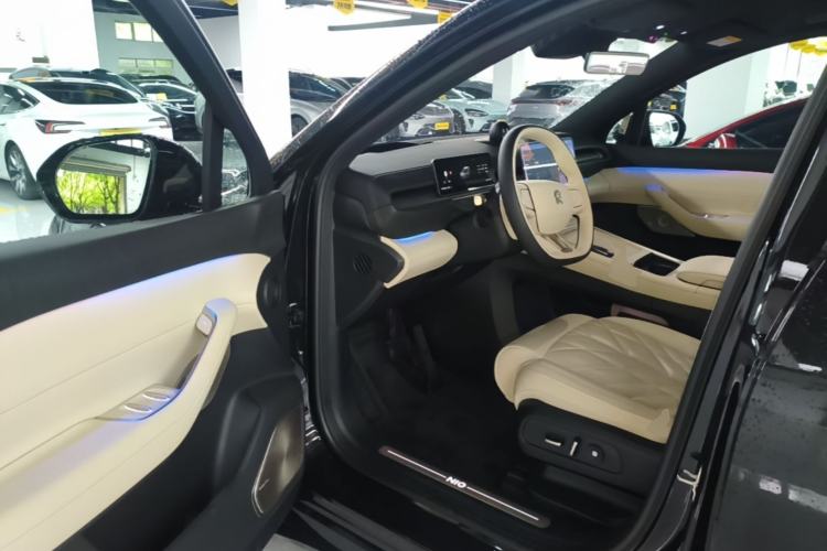 Used Nio ES6 2025 75 kWh Driver Seat