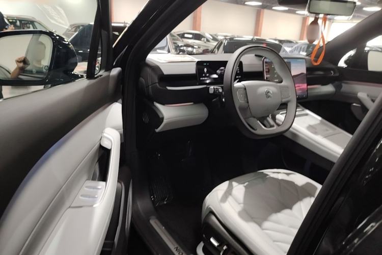 Used Nio ES6 2025 75 kWh Driver Seat
