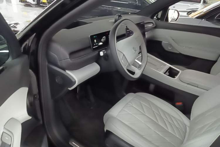 Used Nio ES6 2025 75 kWh Driver Seat