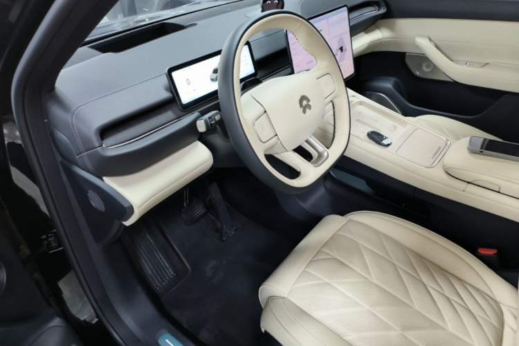 Used Nio ES6 2025 75 kWh Driver Seat