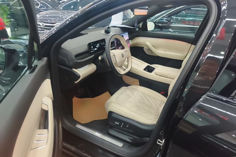 Used Nio ES6 2025 75 kWh Driver Seat