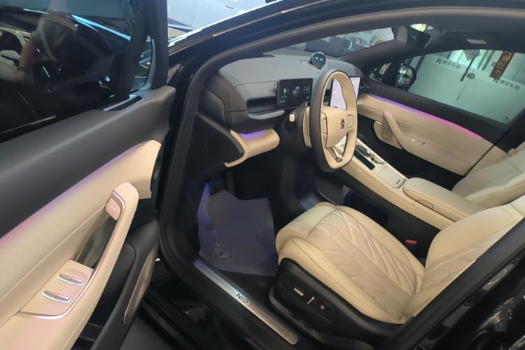 Used Nio ES6 2025 75 kWh Driver Seat