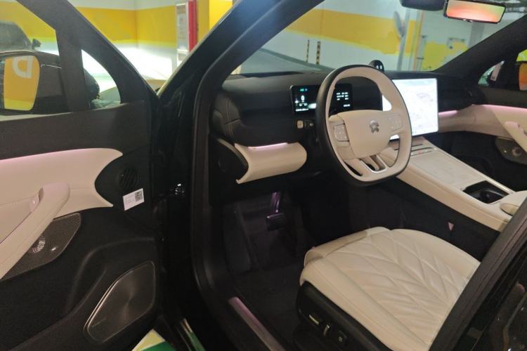 Used Nio ES6 2025 75 kWh Driver Seat